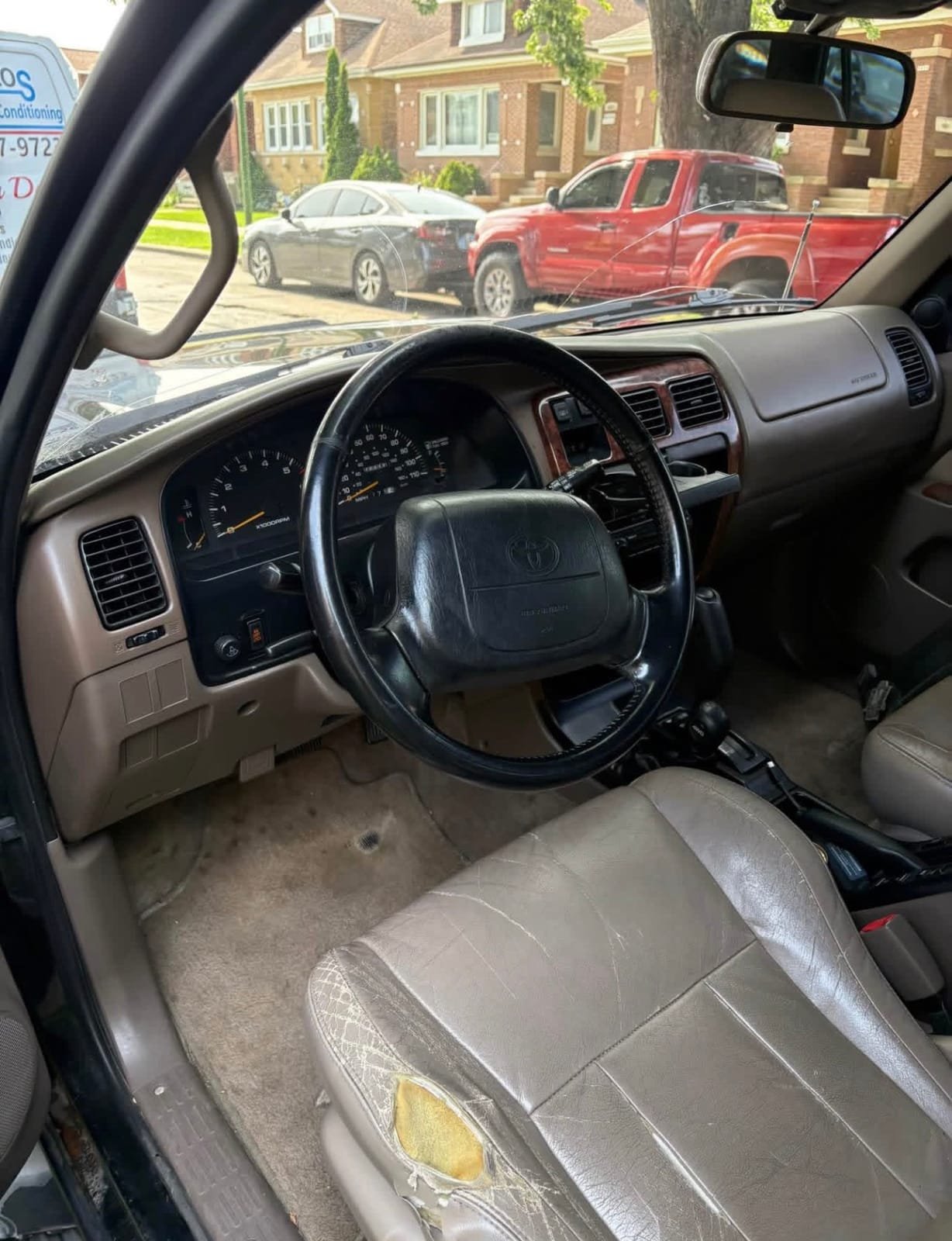 View 2 of 1997 1997 Toyota 4Runner · Limited Sport Utility 4D 1997 Toyota 4Runner · Limited Sport Utility 4D Limited Sport Utility 4D