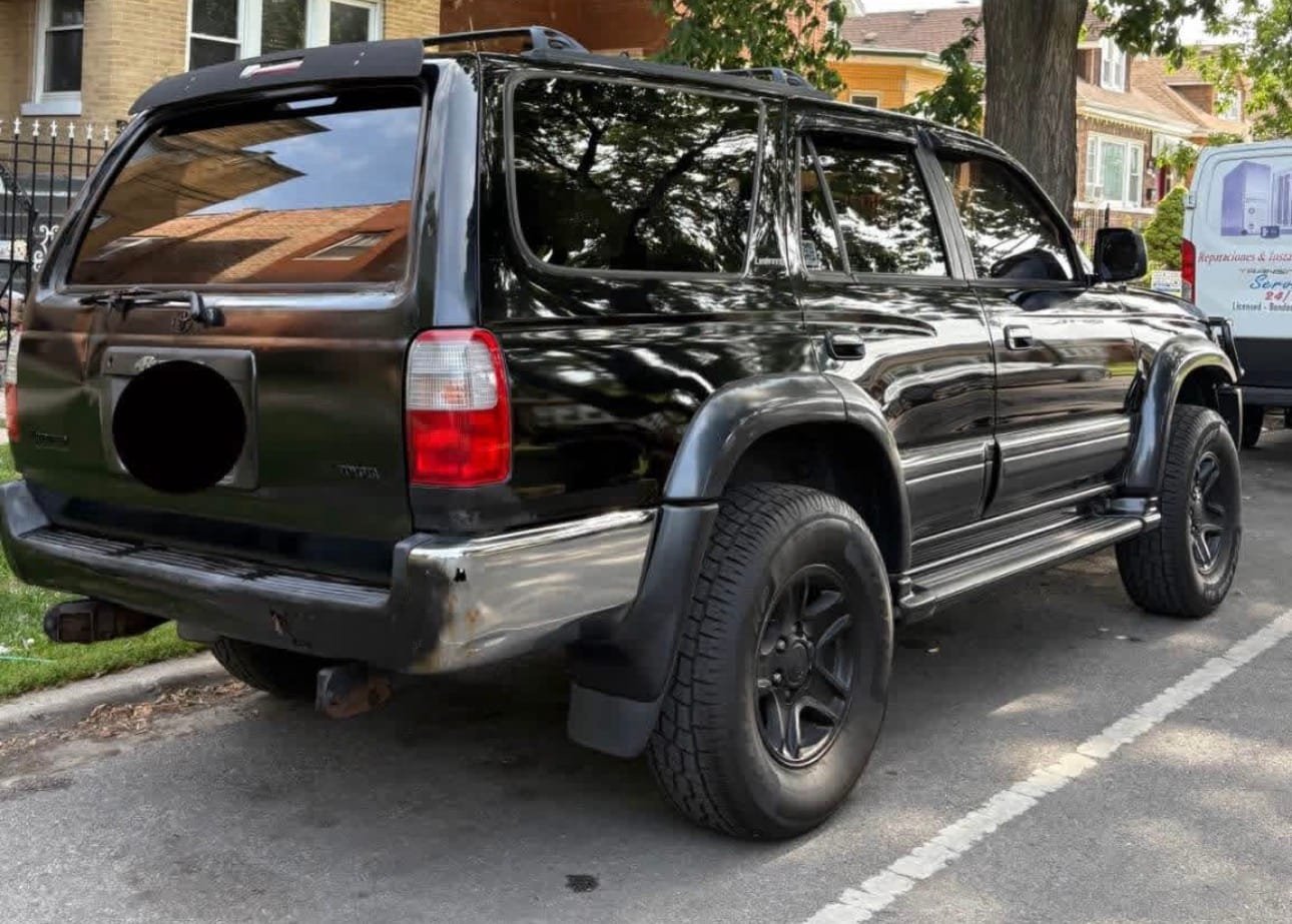 View 4 of 1997 1997 Toyota 4Runner · Limited Sport Utility 4D 1997 Toyota 4Runner · Limited Sport Utility 4D Limited Sport Utility 4D