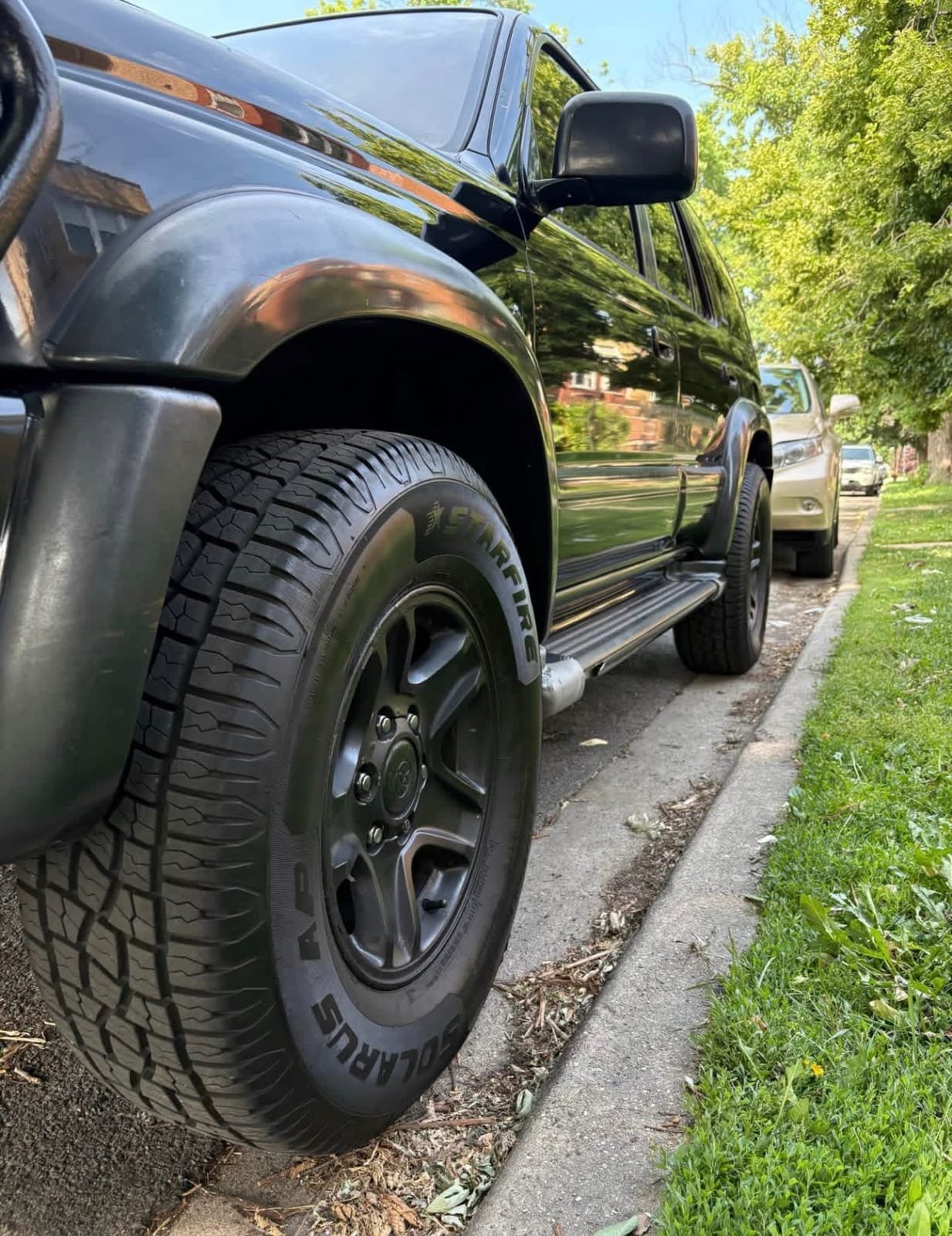 View 5 of 1997 1997 Toyota 4Runner · Limited Sport Utility 4D 1997 Toyota 4Runner · Limited Sport Utility 4D Limited Sport Utility 4D