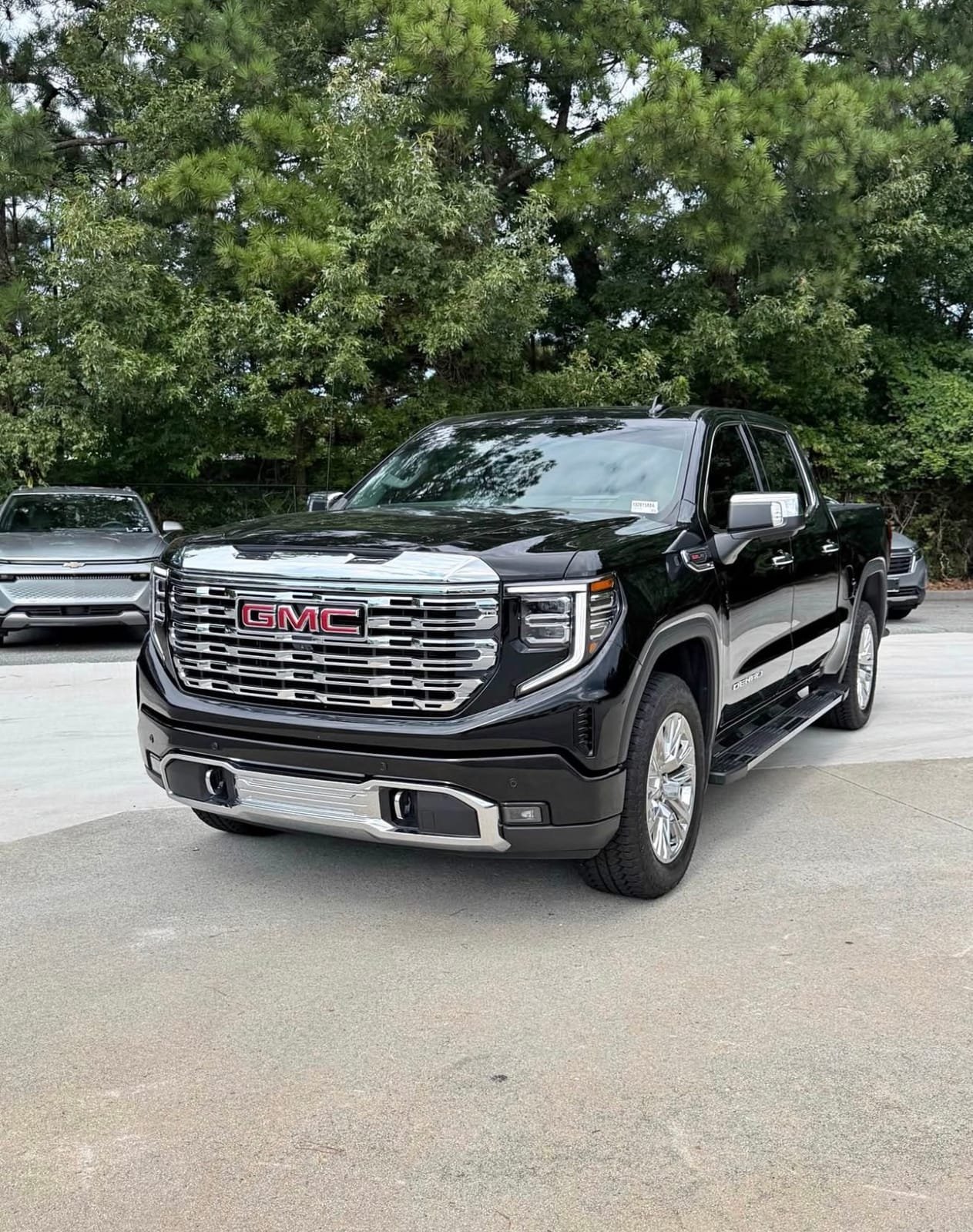 2025 GMC Sierra  4D