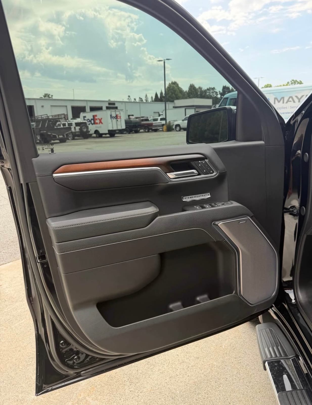 View 7 of 2025 GMC Sierra  4D