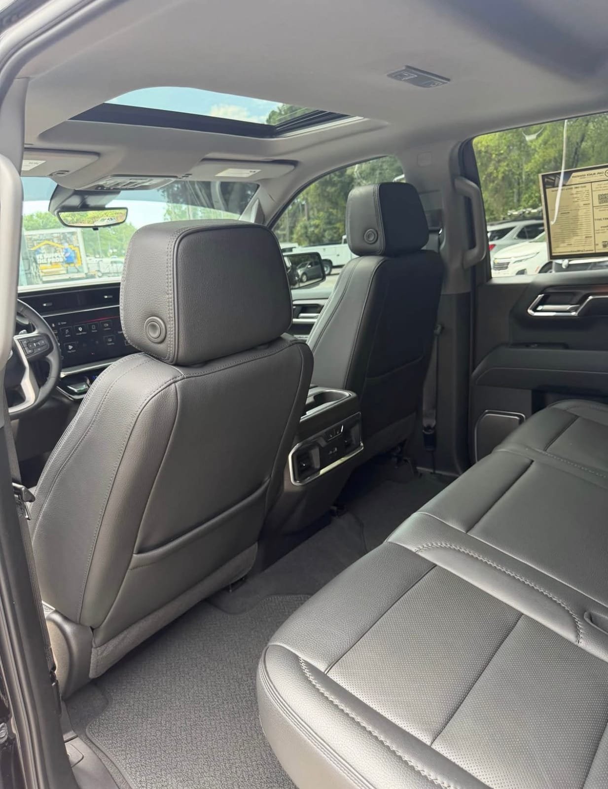 View 9 of 2025 GMC Sierra  4D