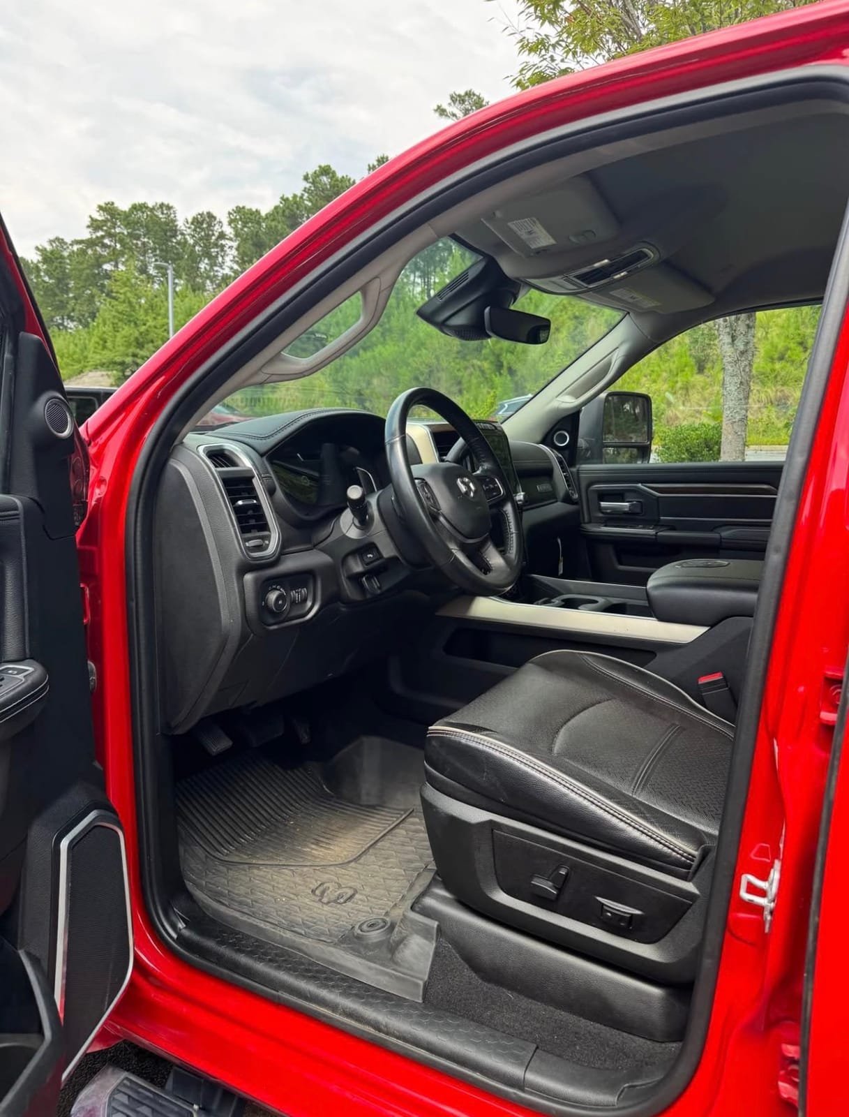 View 4 of 2023 Ram 5500 Crew cab Laramie cab